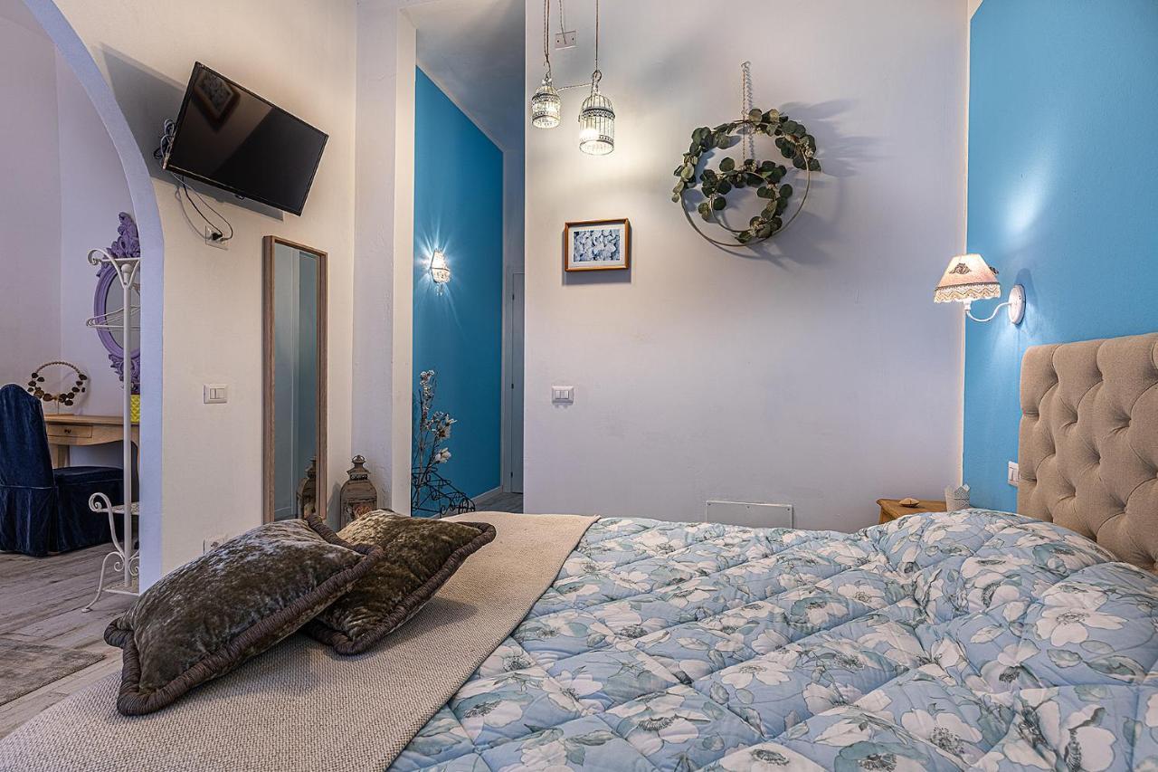 White & Gold Suite Верона Экстерьер фото